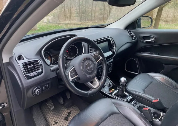 Jeep Compass cena 85900 przebieg: 156000, rok produkcji 2018 z Syców małe 11